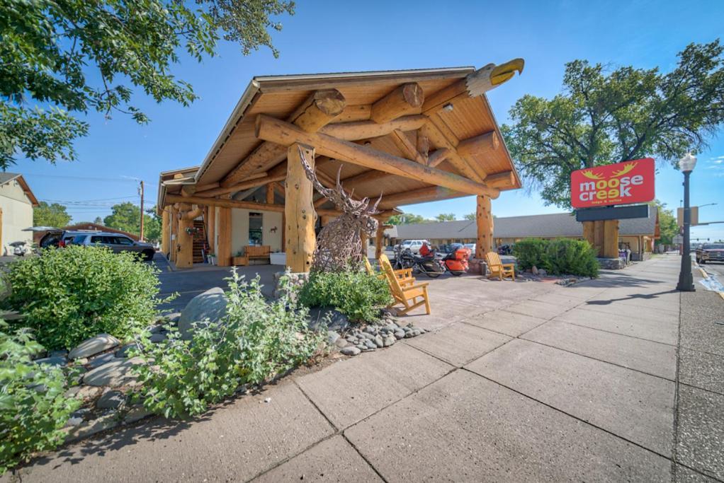 Moose Creek Lodge & Suites Cody Exterior foto