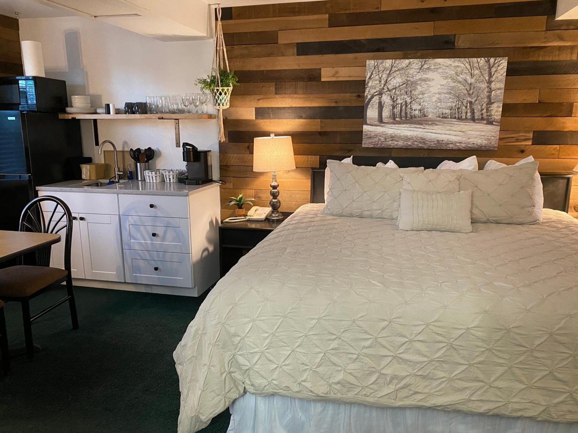 Moose Creek Lodge & Suites Cody Quarto foto